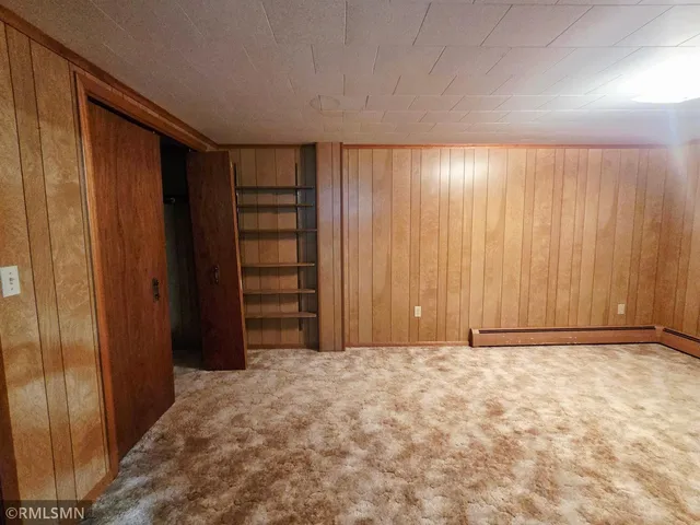 $355,900 | 400 Edgewood Drive, Glencoe, MN 55336