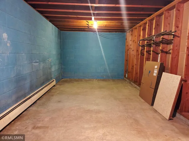 $355,900 | 400 Edgewood Drive, Glencoe, MN 55336