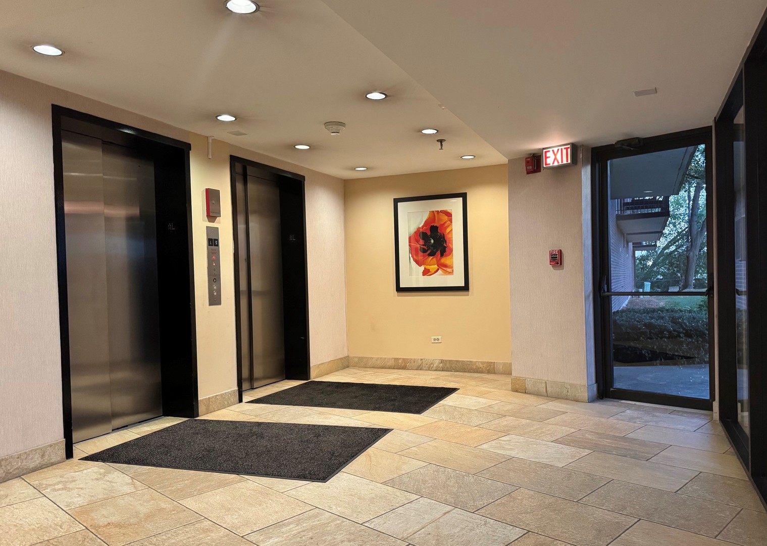 711 South River Road, Unit 314 Des Plaines, IL 60016 - Photo 19 of 56 Gallery Image 19