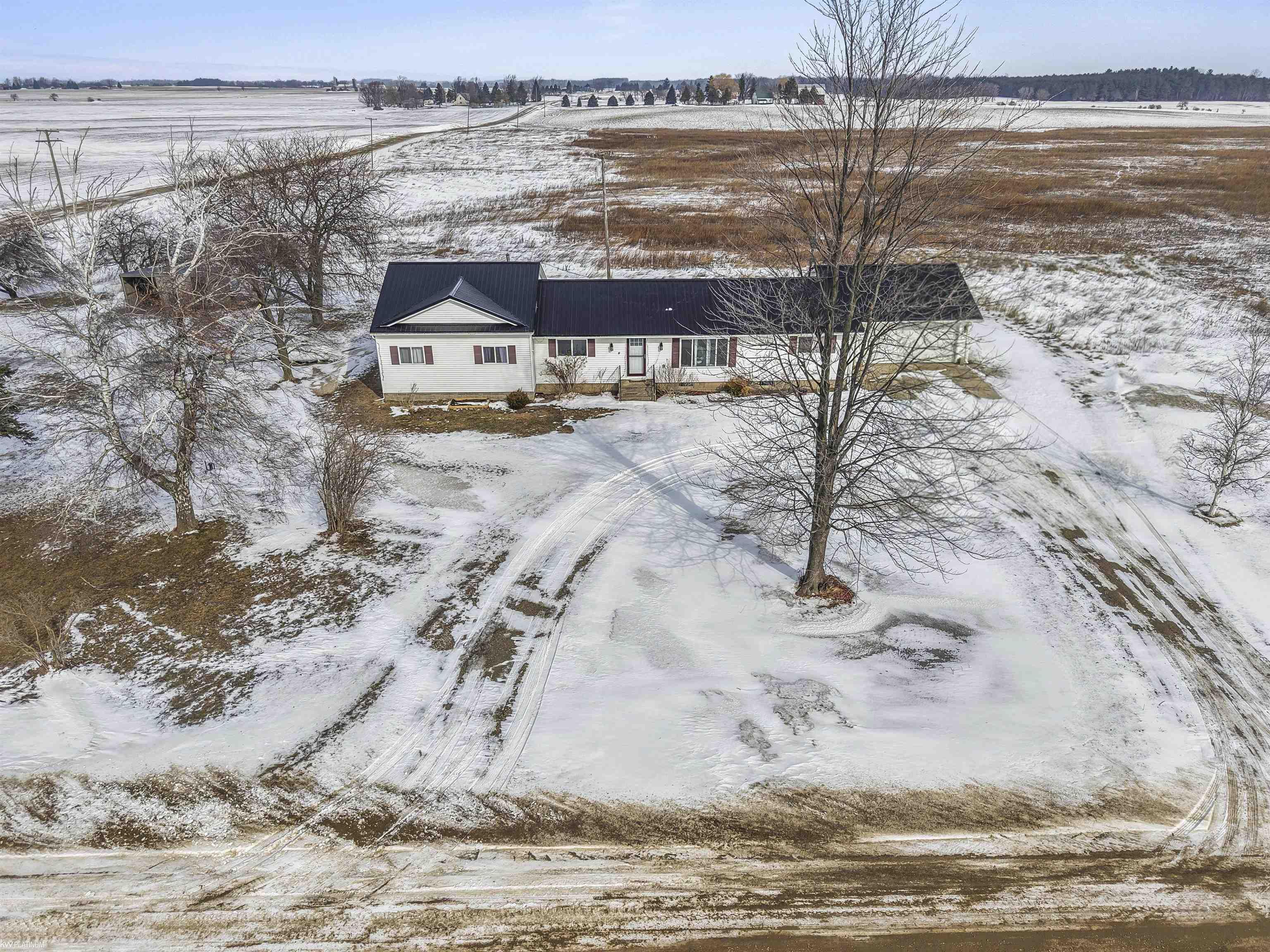 4521 Stone Road Deckerville, MI 48427 - Photo 2 of 22