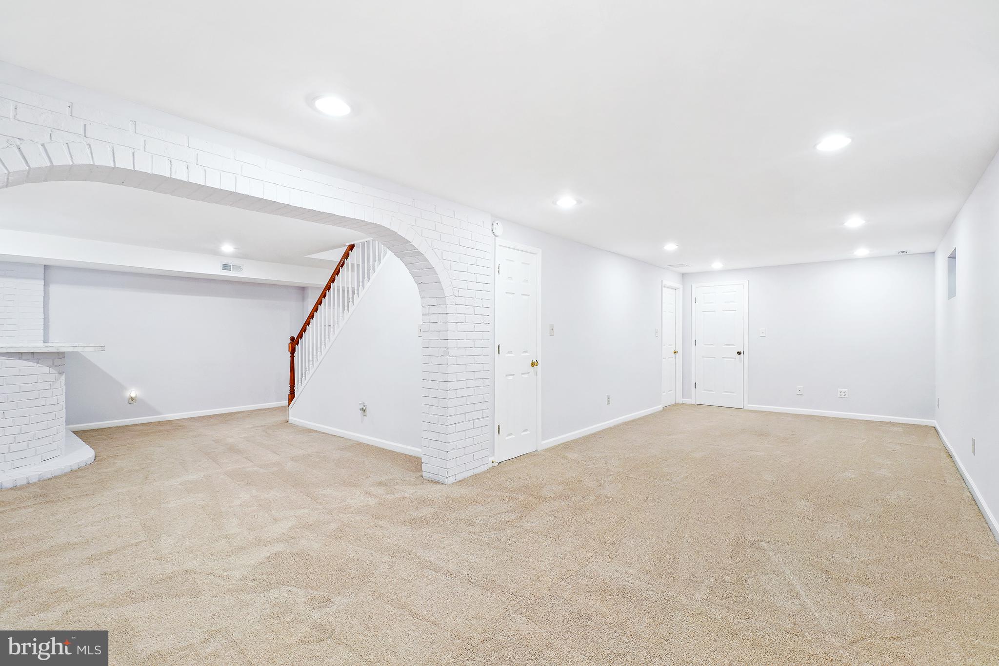 28 Redding Ridge Drive Gaithersburg, MD 20878 - Photo 24 of 32 Recreation room!