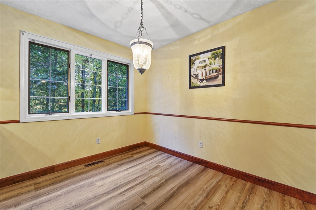 11 Fox Run Townsend, MA 01474 - Photo 11 of 39 Gallery Image 11