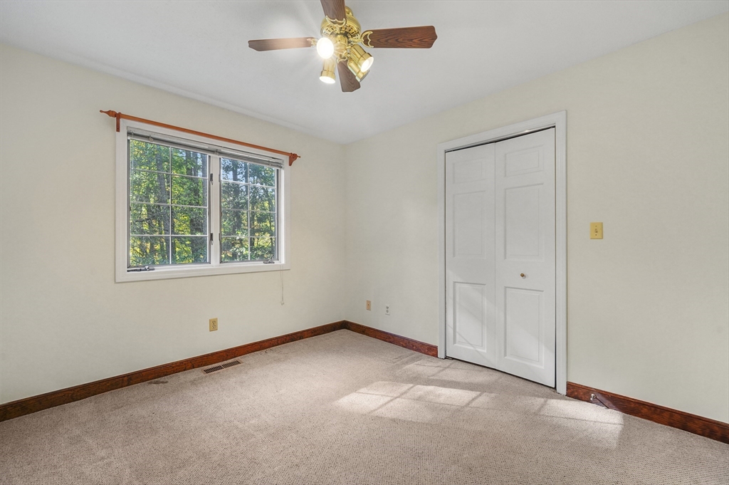 11 Fox Run Townsend, MA 01474 - Photo 28 of 39 Gallery Image 28