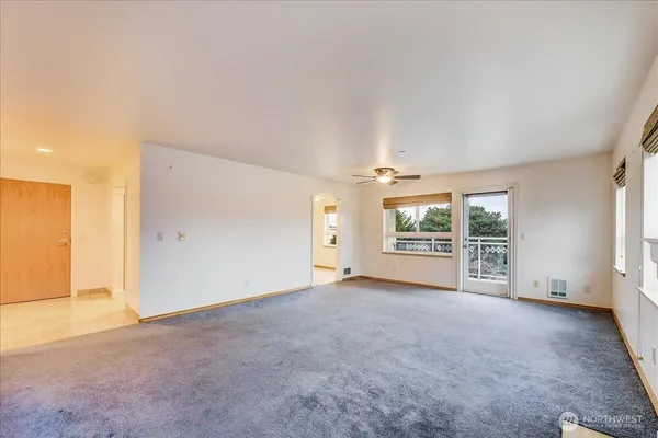 $799,950 | 1527 California Avenue Southwest, Unit 301, Seattle, WA 98116