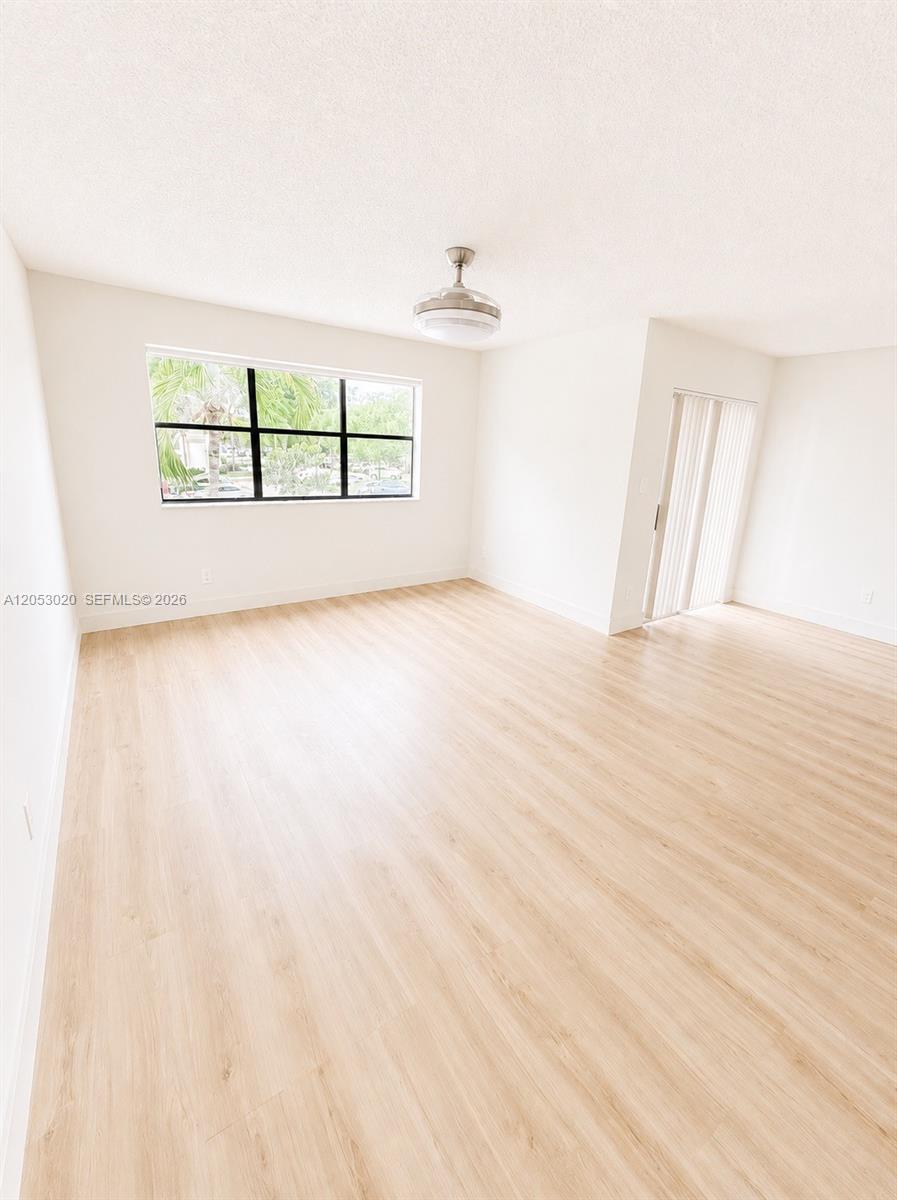 530 South Park Road, Unit 2411 Hollywood, FL 33021 - Photo 5 of 31