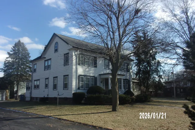 $199,900 | 454 South 5th Street, Watseka, IL 60970