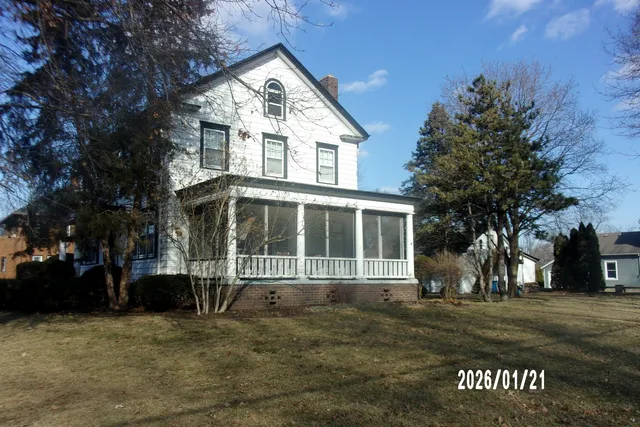 $199,900 | 454 South 5th Street, Watseka, IL 60970