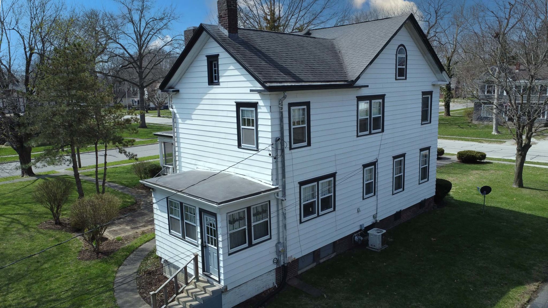 454 South 5th Street Watseka, IL 60970 - Photo 8 of 36