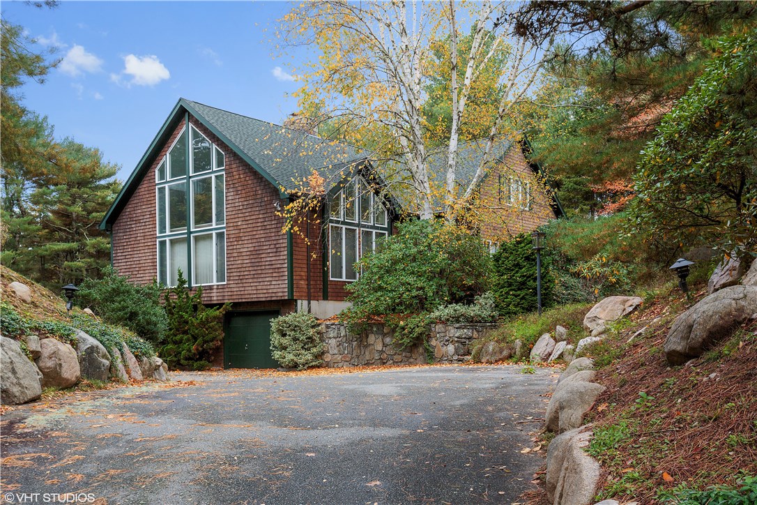 19 Shore Road Westerly, RI 02891 - Photo 7 of 21