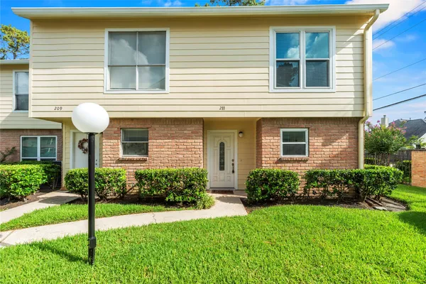 $1,650 | 14515 Wunderlich Drive, Unit 211, Houston, TX 77069