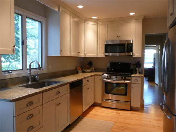 18 Allen Road Swampscott, MA 01907 - Photo 2 of 15 Gallery Image 2