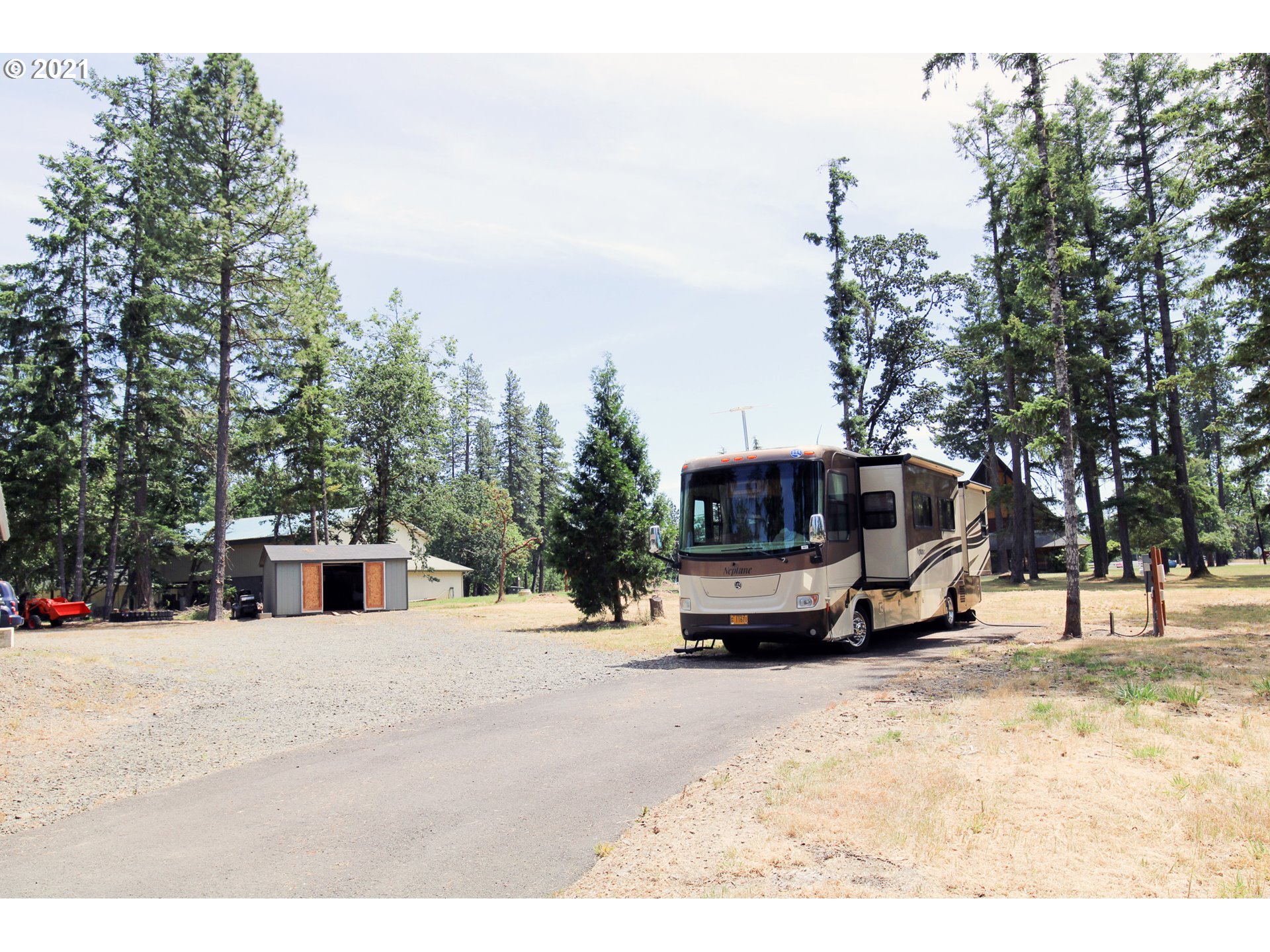 25628 Jeans Road Veneta, OR 97487 - Photo 11 of 25 Gallery Image 11