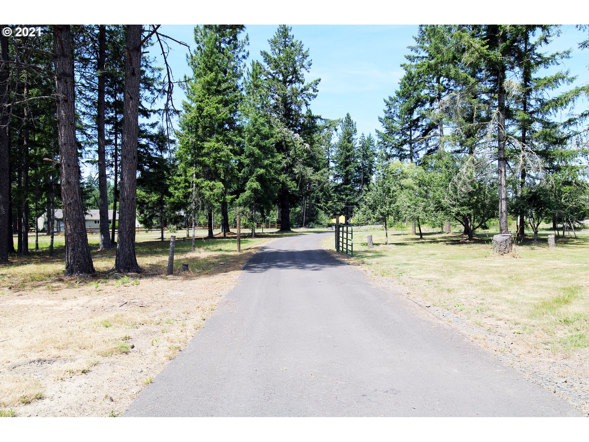 25628 Jeans Road Veneta, OR 97487 - Photo 16 of 25 Gallery Image 16