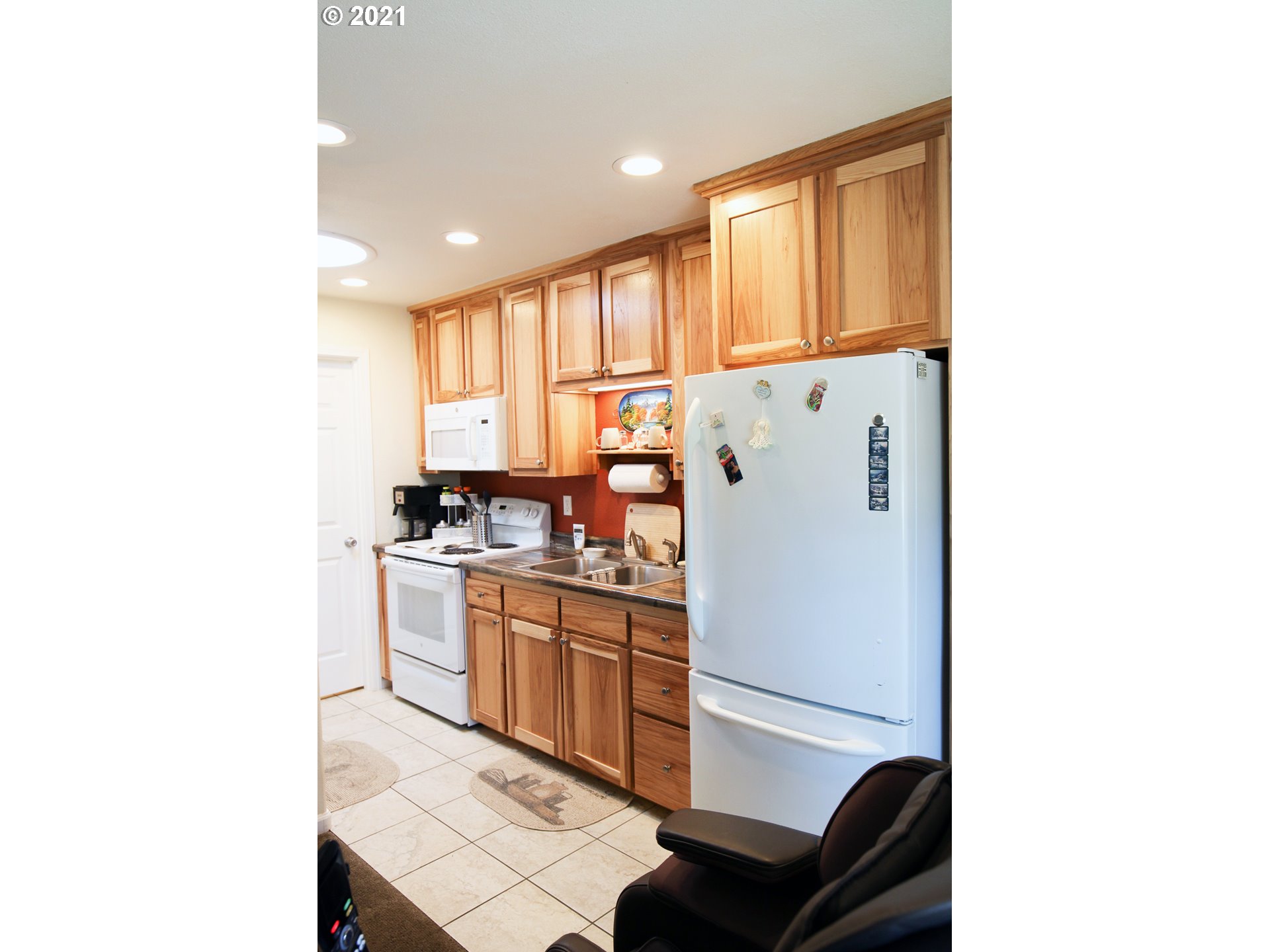 25628 Jeans Road Veneta, OR 97487 - Photo 5 of 25 Gallery Image 5