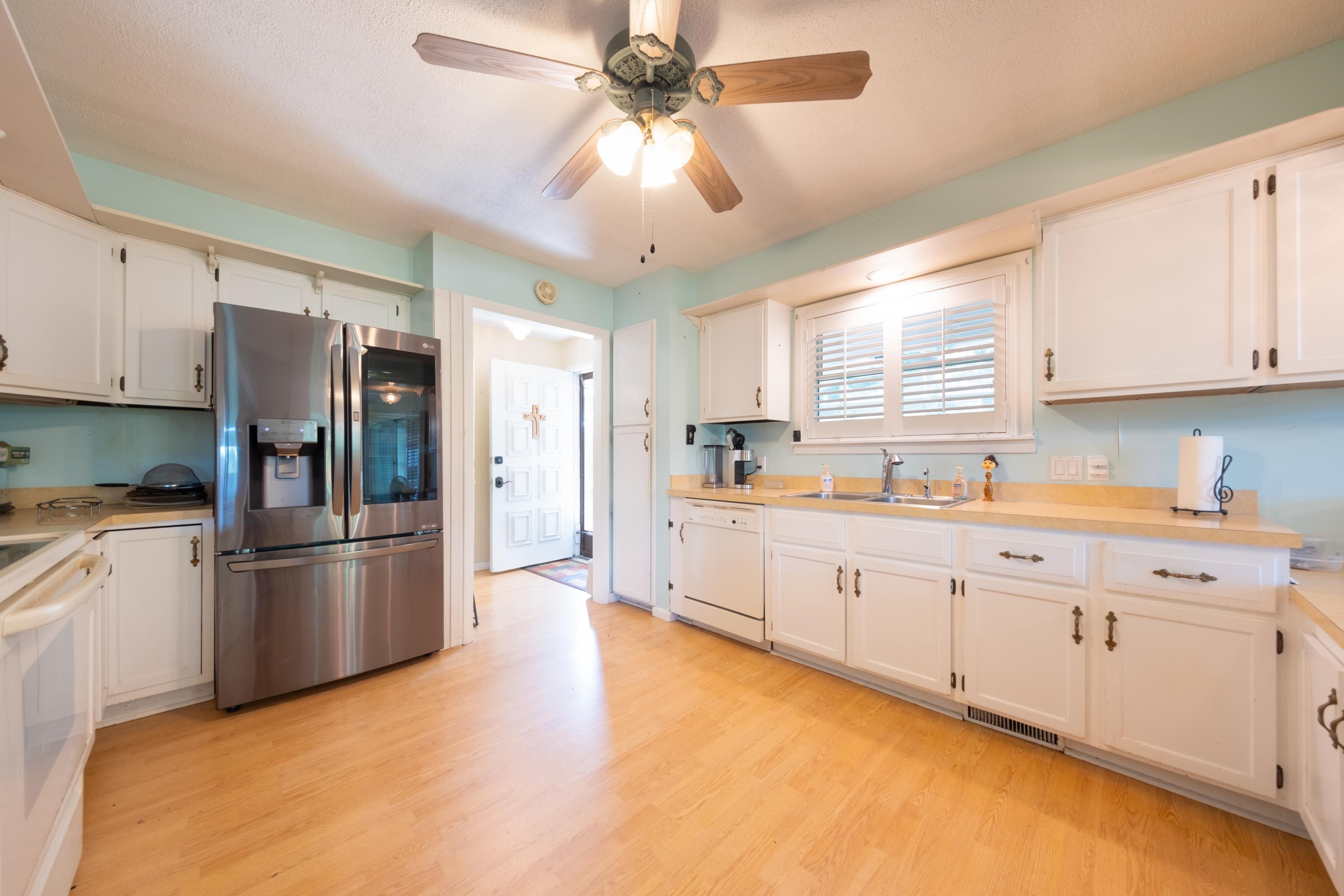 5437 Farrell Road Central Lake, MI 49622 - Photo 15 of 32 1915633-14.JPG