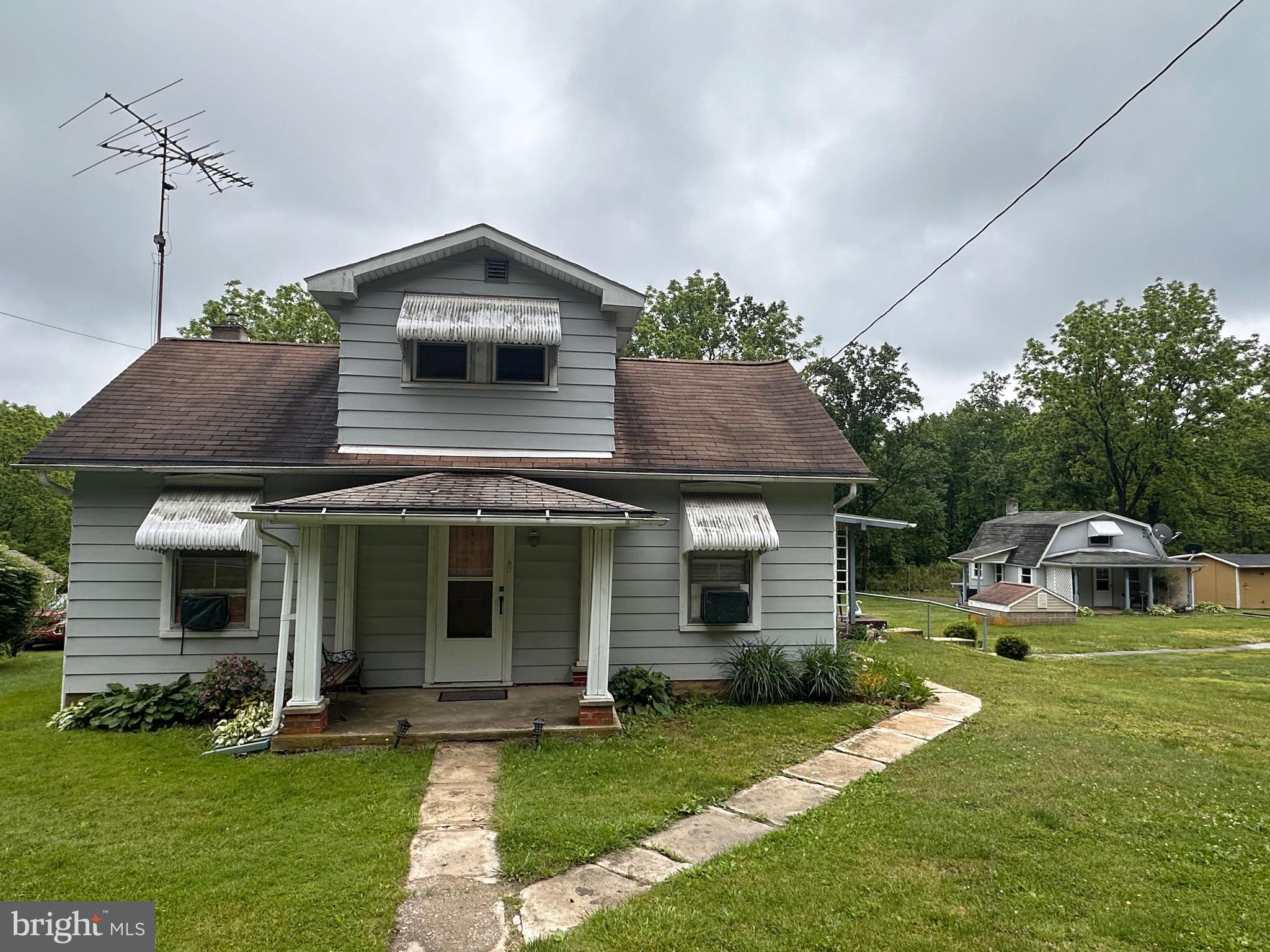 2439 State Street Macungie, PA 18062 - Photo 2 of 17
