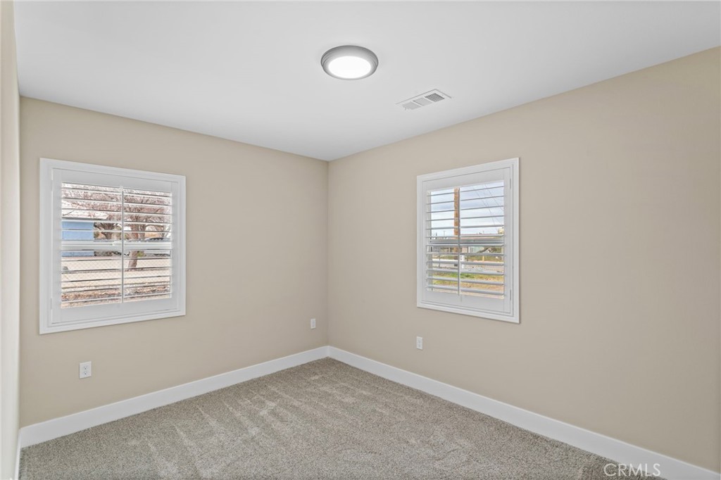 15591 El Centro Road Hesperia, CA 92345 - Photo 12 of 39