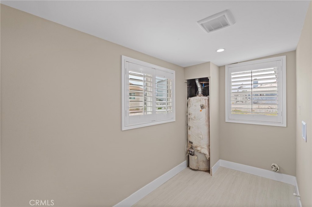 15591 El Centro Road Hesperia, CA 92345 - Photo 16 of 39