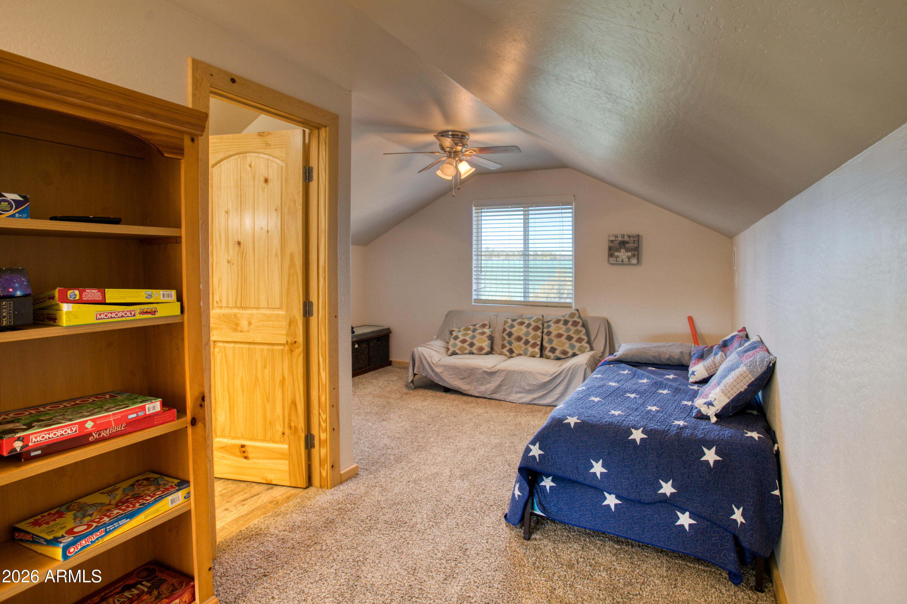 2751 Pineview Court Overgaard, AZ 85933 - Photo 16 of 22 PaxmanPh_IMG_9073