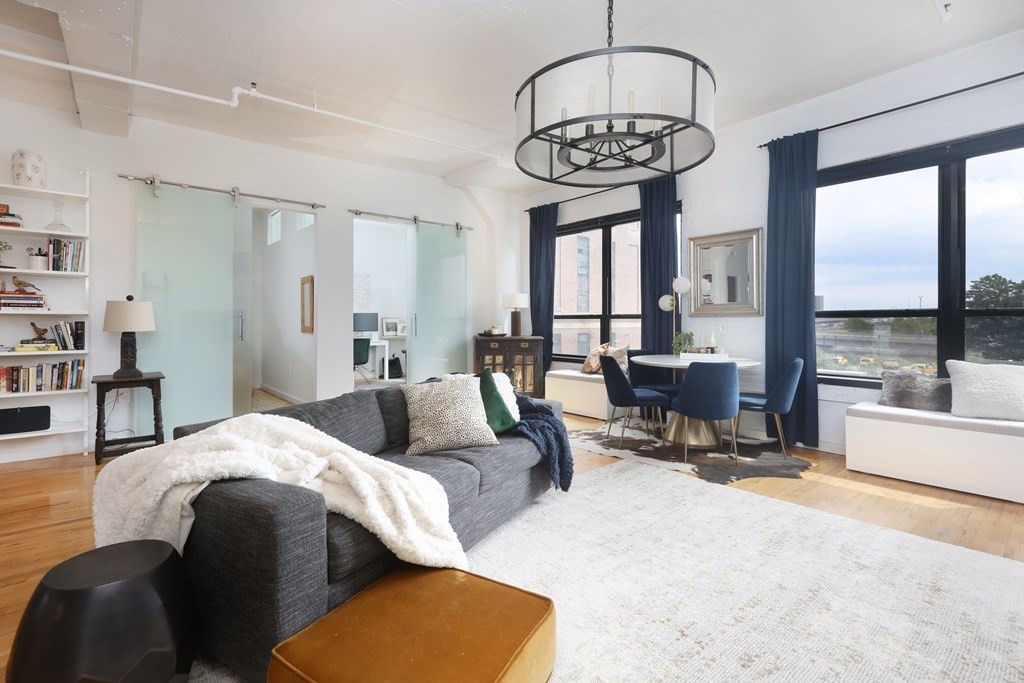 210 Lincoln Street, Unit 302 Boston, MA 02111 - Photo 1 of 8