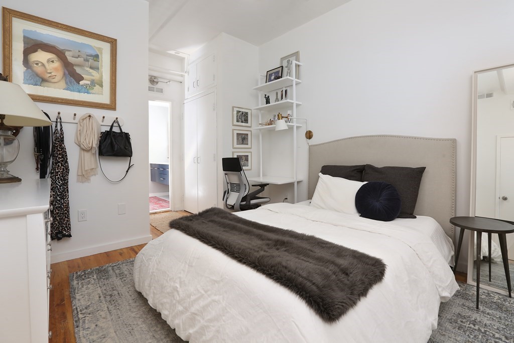 210 Lincoln Street, Unit 302 Boston, MA 02111 - Photo 8 of 8