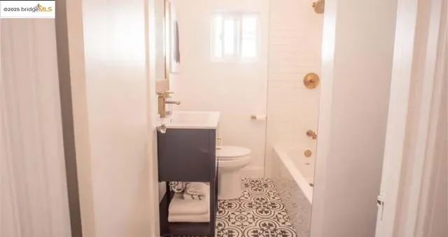 $3,300 | 3373 Arkansas Street, Oakland, CA 94602