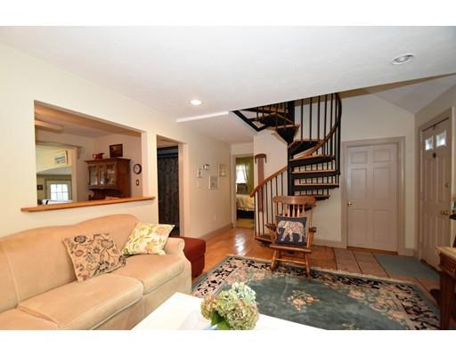 33 Wyola Road Hull, MA 02045 - Photo 7 of 16 a living room with furniture