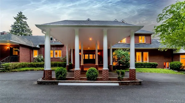 $2,200,000 | 262 Tuxedo Road, Tuxedo Park, NY 10987