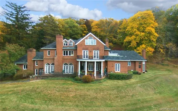 $2,200,000 | 262 Tuxedo Road, Tuxedo Park, NY 10987