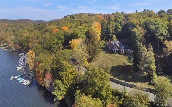 $2,200,000 | 262 Tuxedo Road, Tuxedo Park, NY 10987