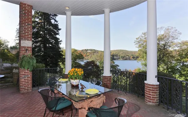 $2,200,000 | 262 Tuxedo Road, Tuxedo Park, NY 10987