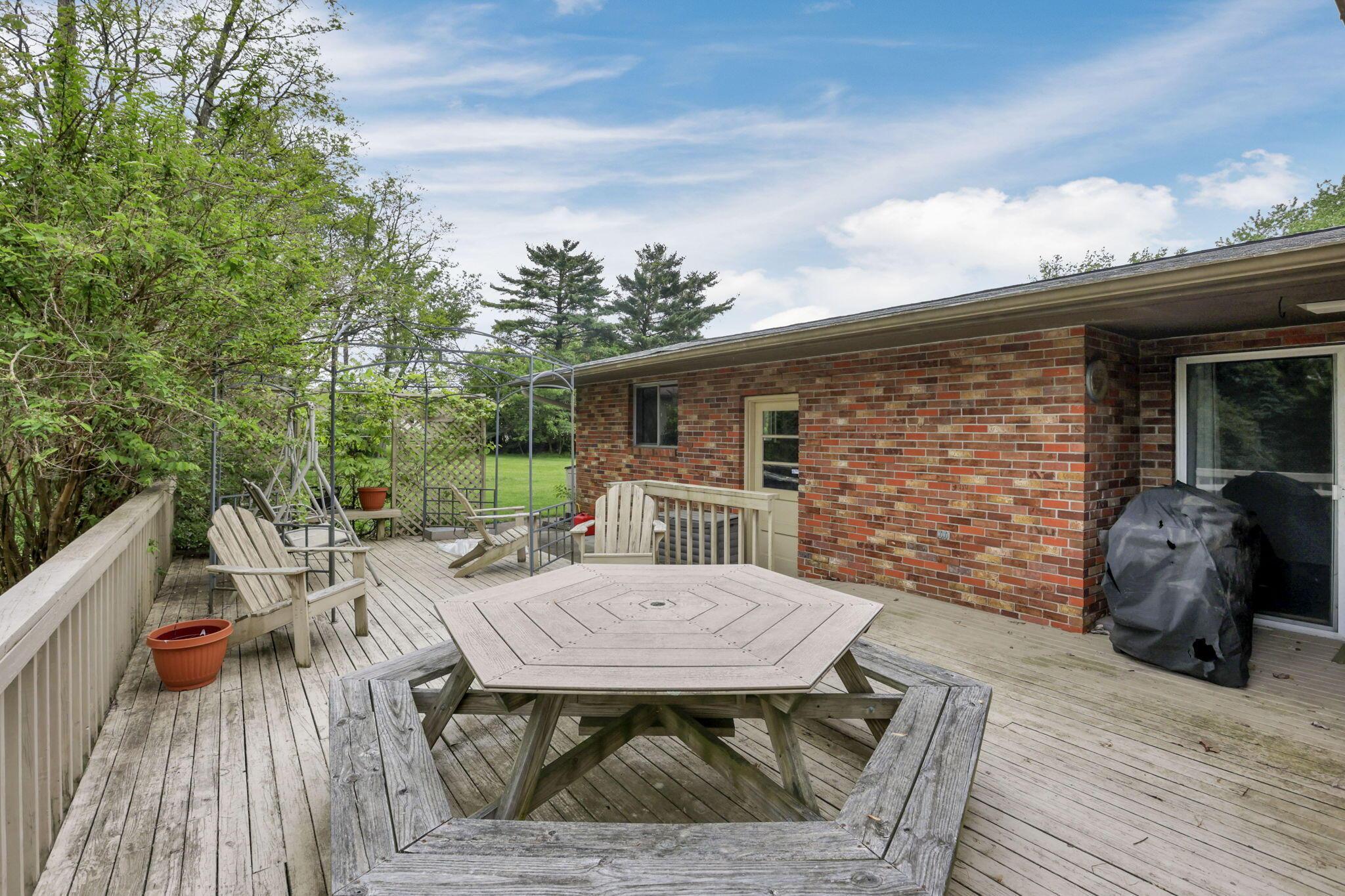 7766 Rodebaugh Road Reynoldsburg, OH 43068 - Photo 41 of 59 Elevated deck