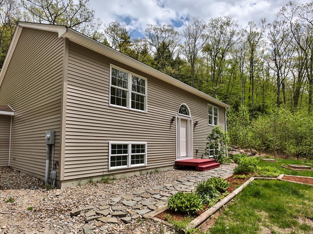 204 Bonds Corner Road Hancock, NH 03449 - Photo 2 of 30 Gallery Image 2