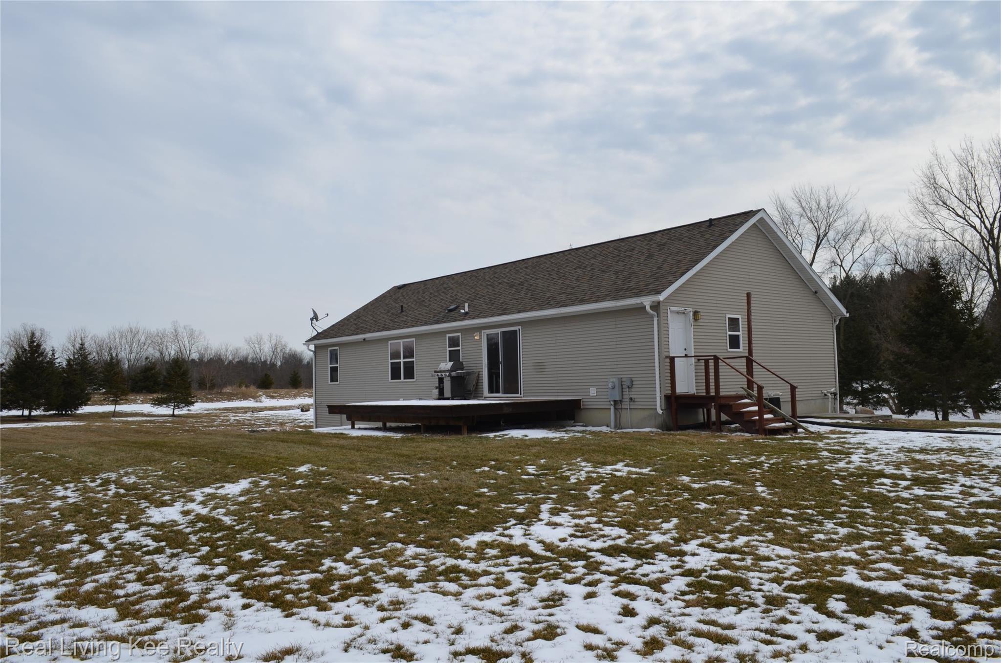 5940 Lippincott Road Lapeer, MI 48446 - Photo 25 of 43 DSC_0441.JPG