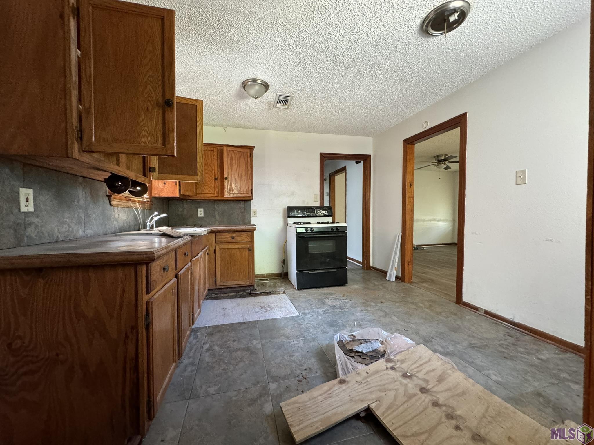 1974 Rhodes Avenue Baton Rouge, LA 70802 - Photo 2 of 17