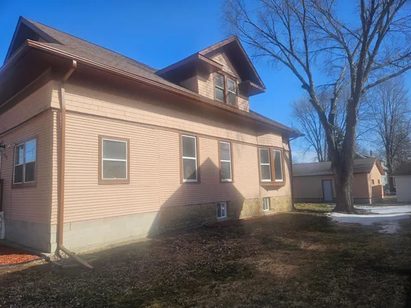 $249,900 | 532 Range Street, North Mankato, MN 56003