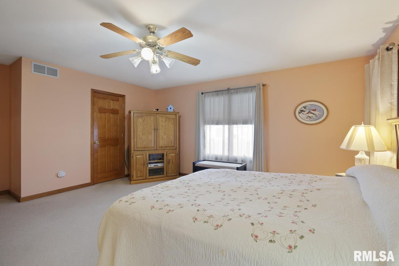 5405 Manhattan Drive Springfield, IL 62711 - Photo 14 of 33 Gallery Image 14