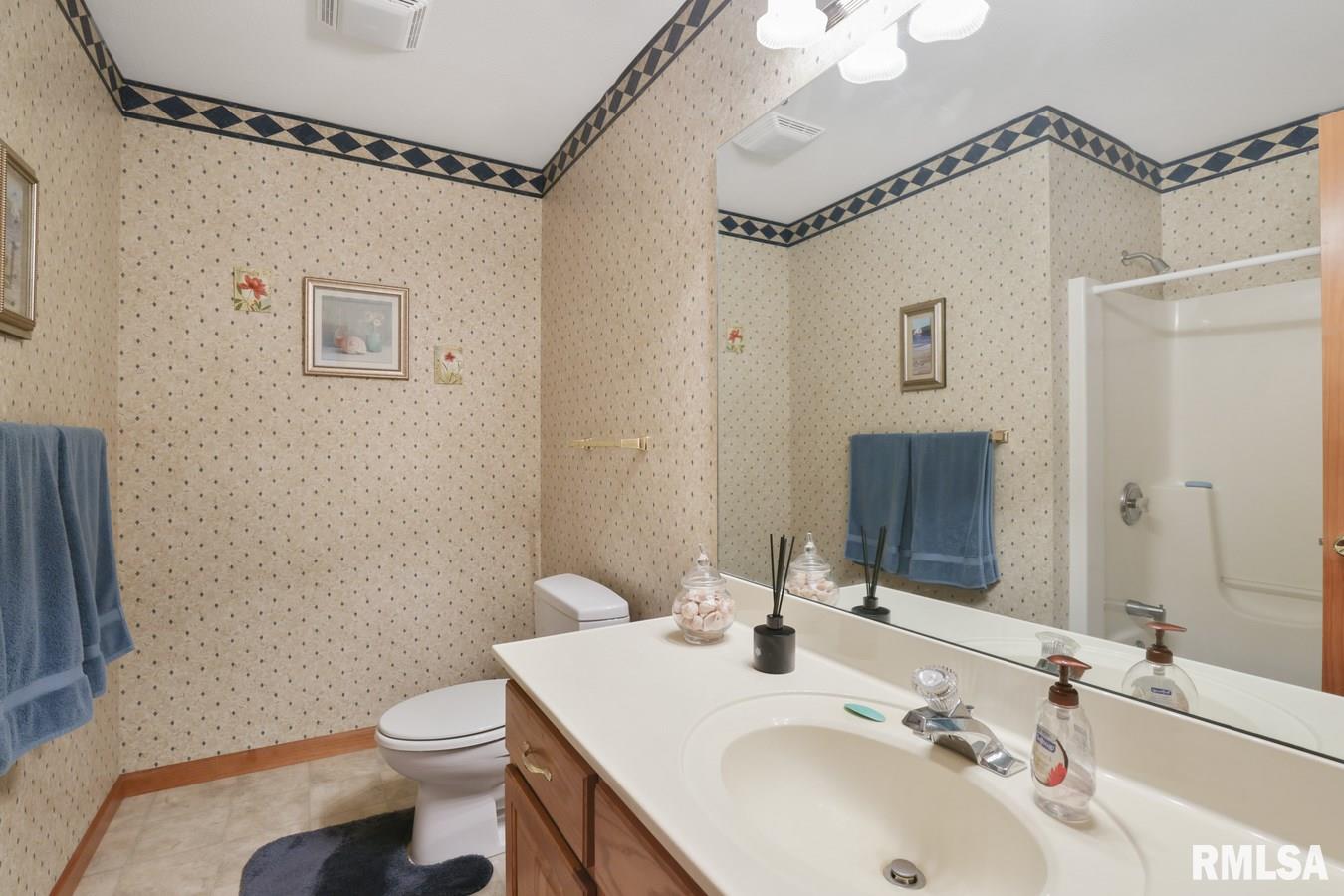 5405 Manhattan Drive Springfield, IL 62711 - Photo 22 of 33 Gallery Image 22
