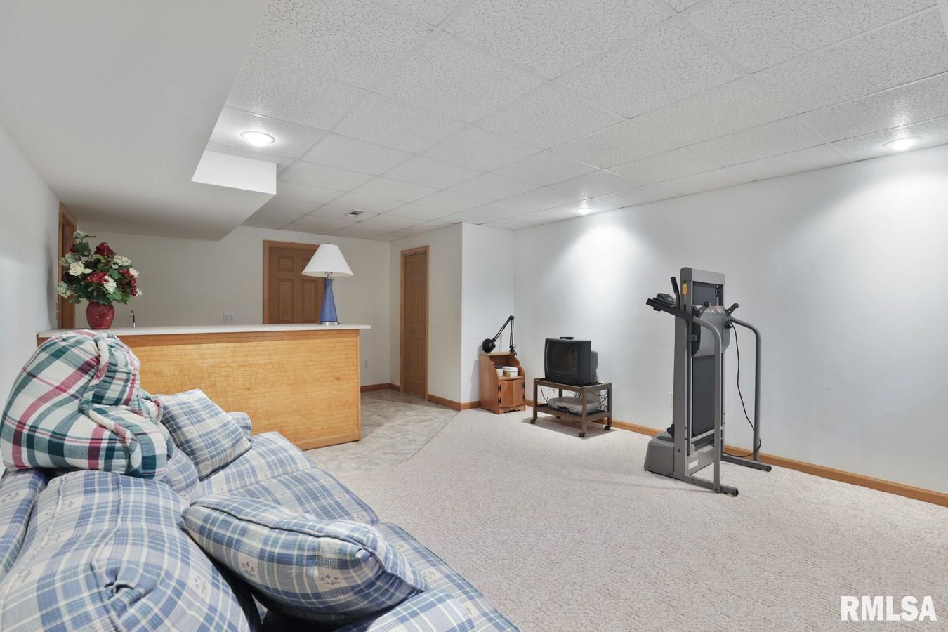 5405 Manhattan Drive Springfield, IL 62711 - Photo 25 of 33 Gallery Image 25