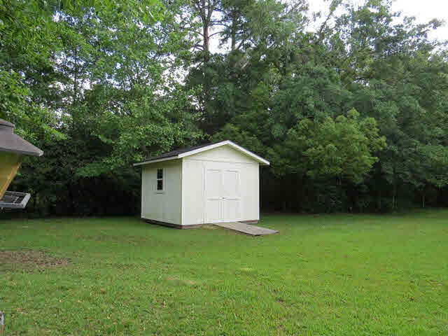 19851 South County Road 20 Foley, AL 36535 - Photo 3 of 26 Shed