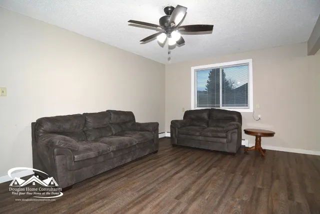 $335,000 | 942 West Birch Street, Glenrock, WY 82637