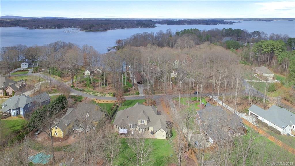 8176 Windsong Road Denver, NC 28037 - Photo 3 of 36 Gallery Image 3