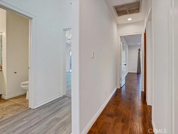 $7,500 | 5224 Woodlake Avenue, Woodland Hills, CA 91367