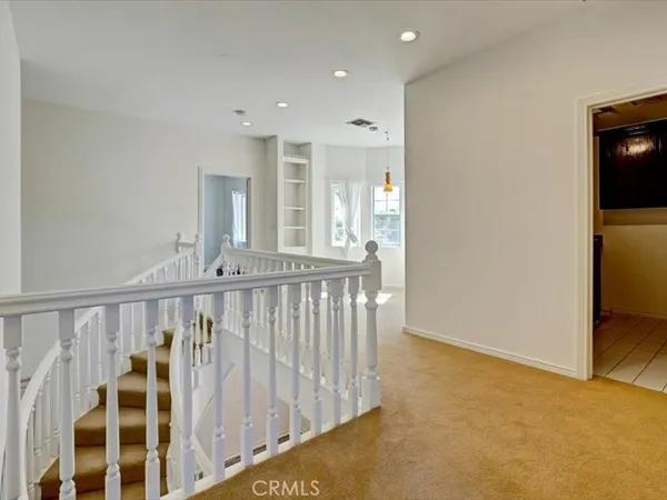 $7,500 | 5224 Woodlake Avenue, Woodland Hills, CA 91367