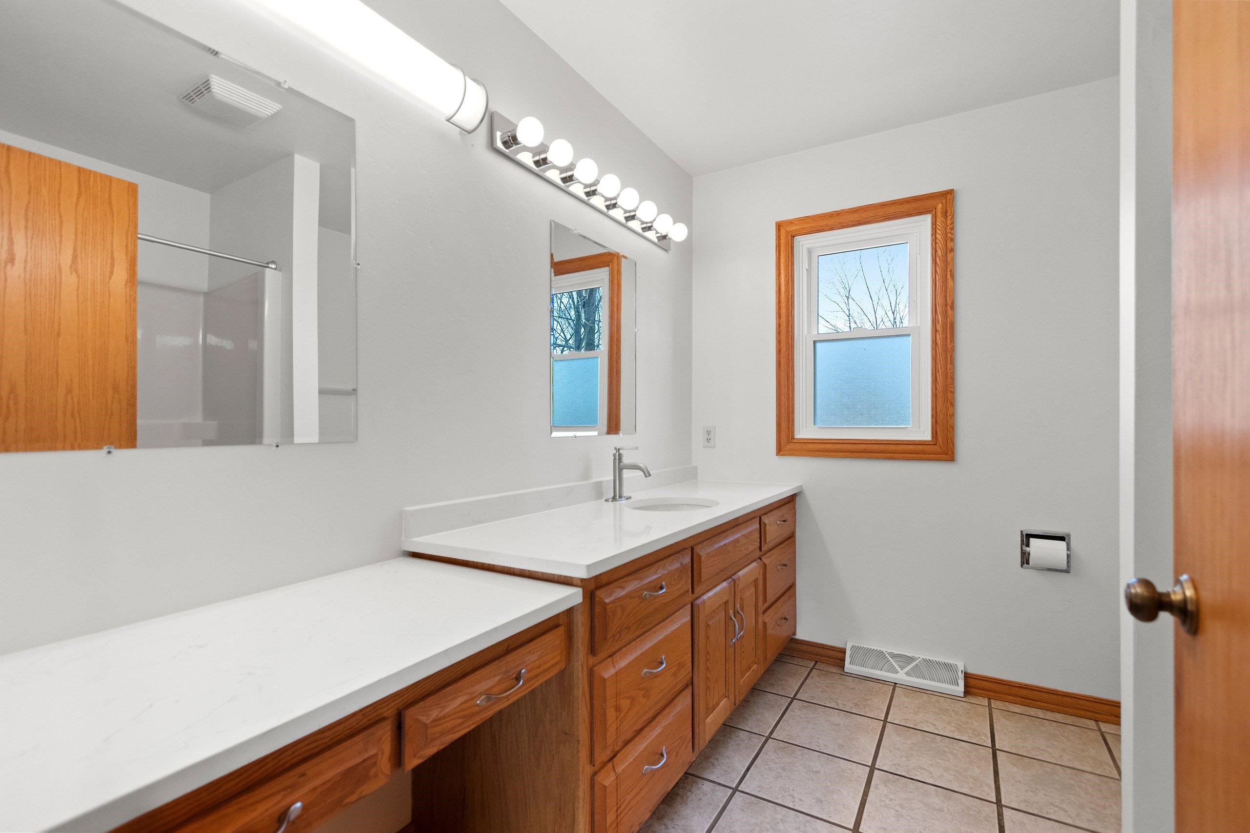 2646 Bay Settlement Road Green Bay, WI 54311 - Photo 18 of 73