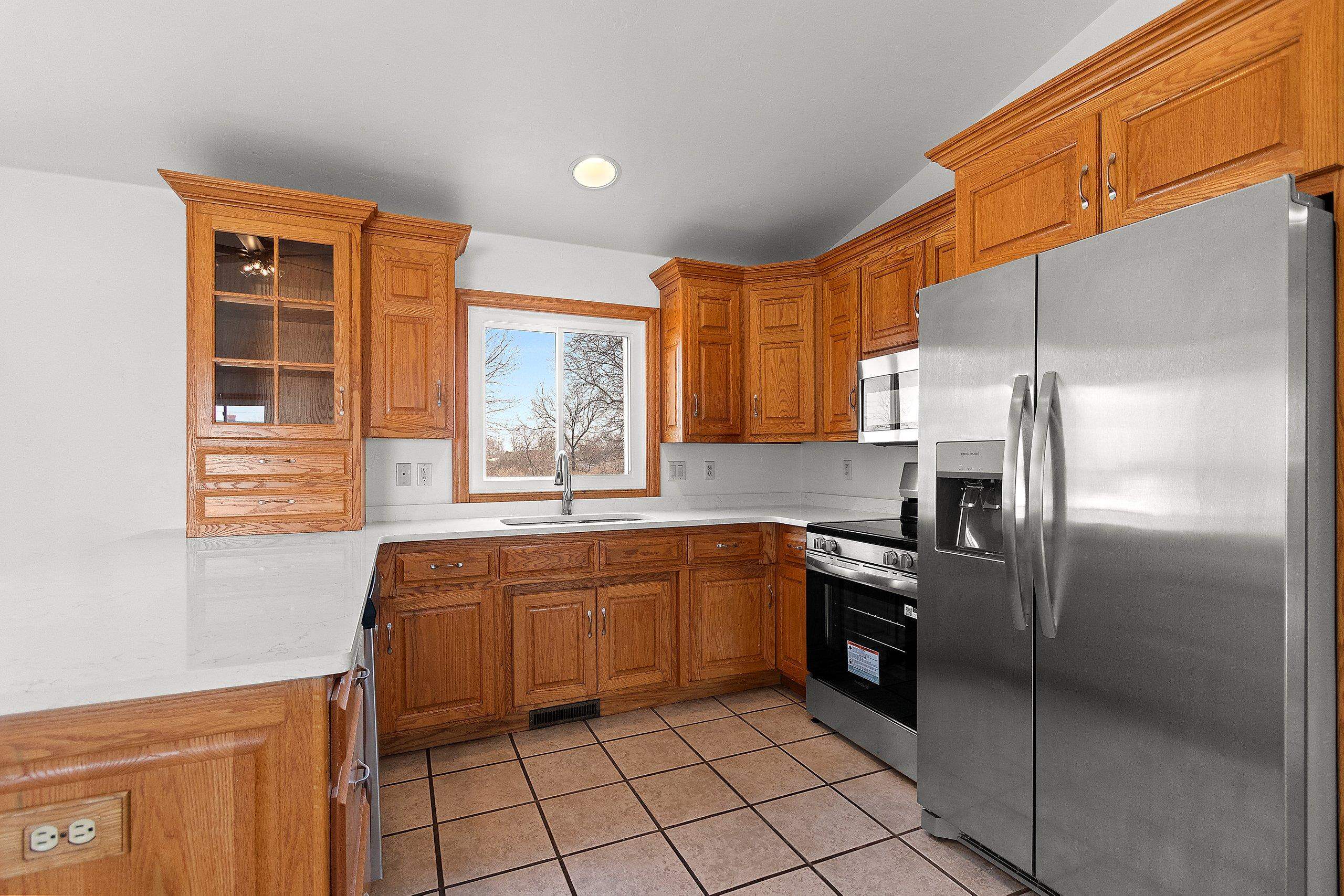 2646 Bay Settlement Road Green Bay, WI 54311 - Photo 7 of 73