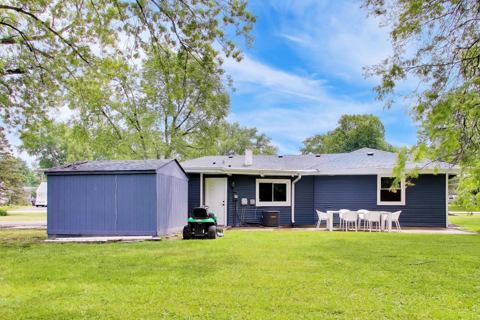 10 Rugby Road Lake Zurich, IL 60047 - Photo 31 of 39