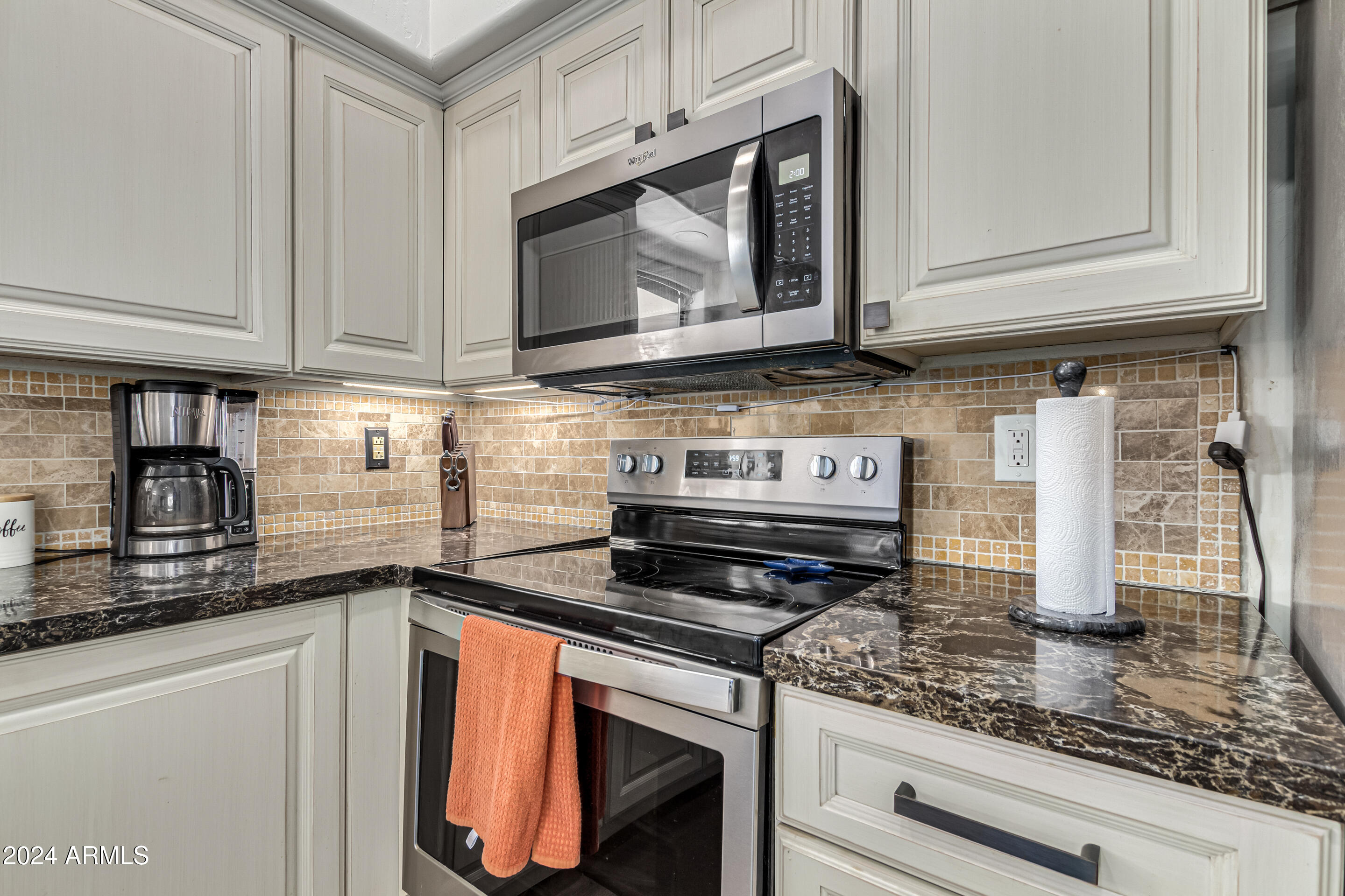 936 North Roadrunner Road Apache Junction, AZ 85119 - Photo 16 of 31 15 - Roadrunner
