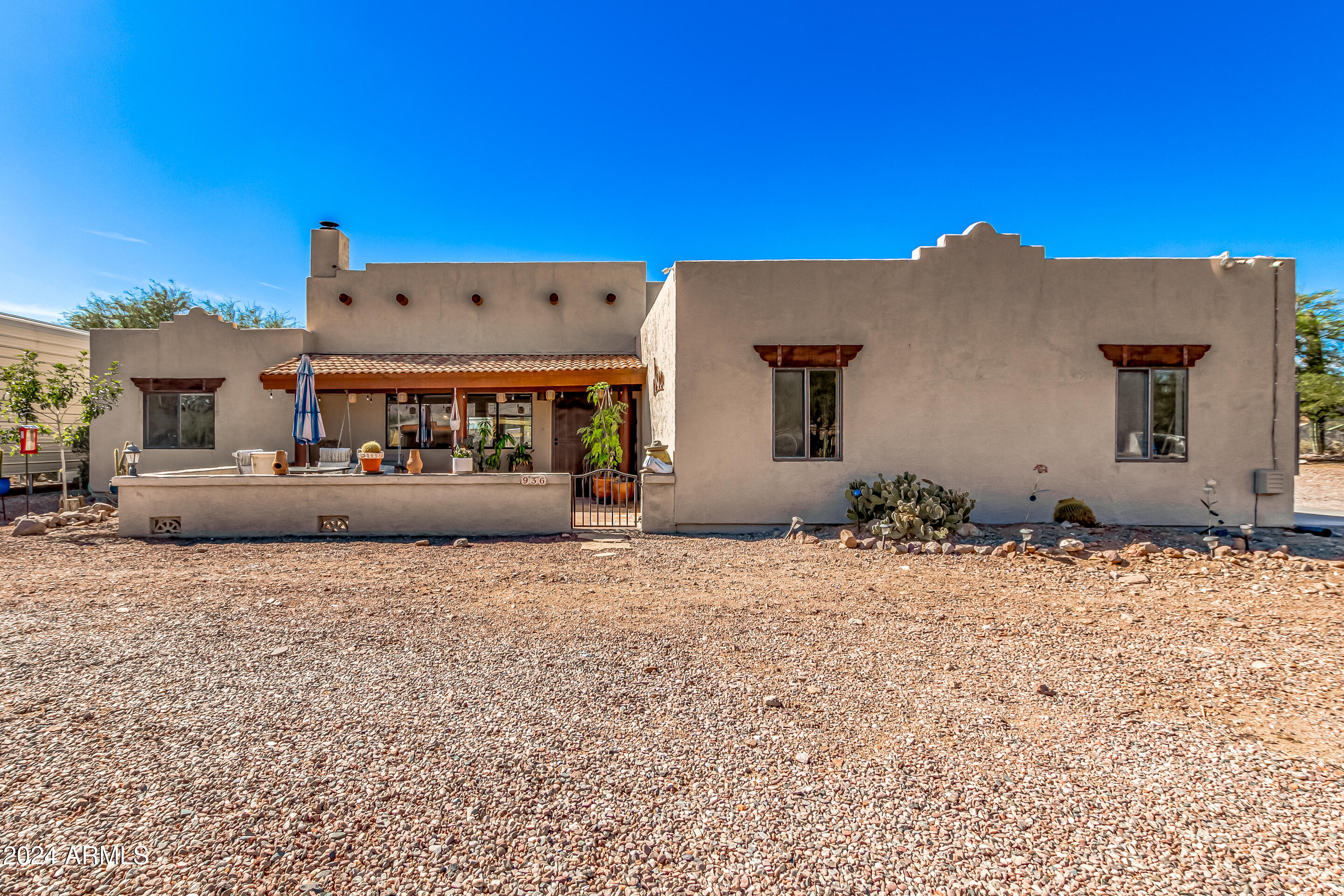 936 North Roadrunner Road Apache Junction, AZ 85119 - Photo 5 of 31 01 - Roadrunner