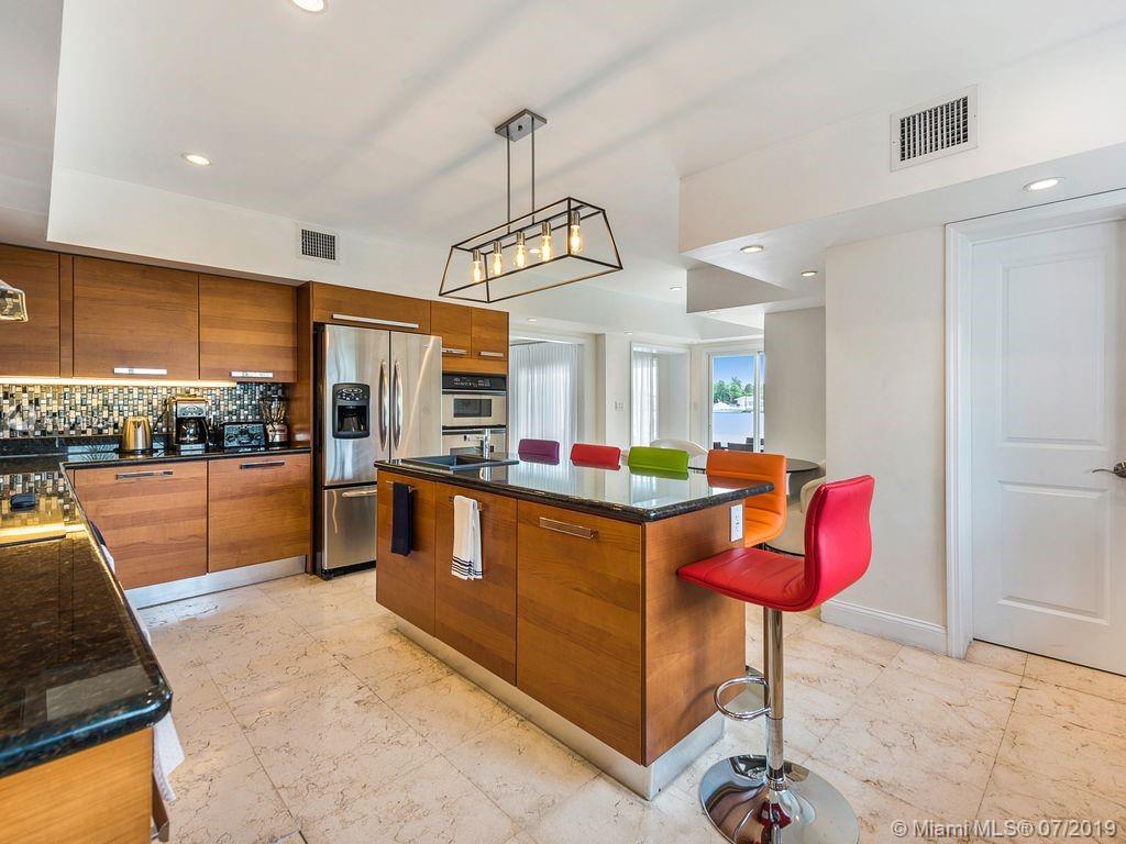 1350 South Biscayne Point Road Miami Beach, FL 33141 - Photo 23 of 49